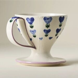 Anthropologie Annie Stoneware Blue Floral Heart Slow Drip Coffee PourOver, NWT.